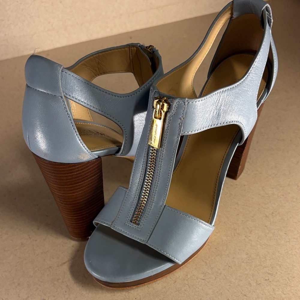 MICHAEL Michael Kors Berkley Sandal Pale Blue - Picture 2 of 7